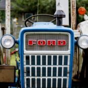 Ford CEO Jim Farley announces Ford bonuses.
